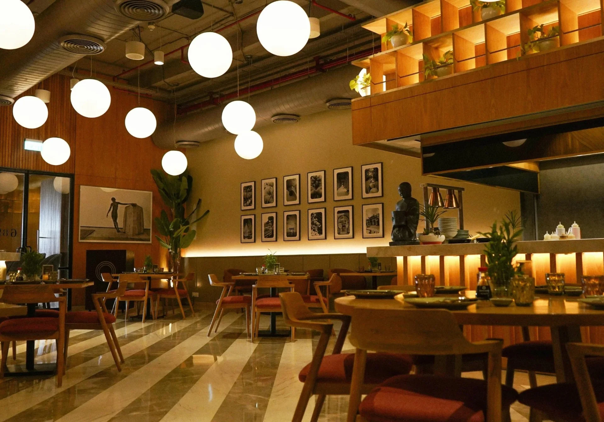 Restaurants & Hospitality